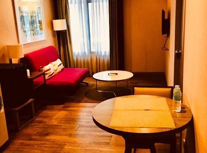 Aparthotel Serena Suites-9th Floors *